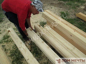 Заготовка профилированного бруса с запилом замка